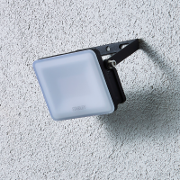 Stanley Frosted 10w LED Floodlight Black - Image 5