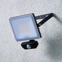 Stanley Frosted 30w PIR LED Floodlight Black - Image 4